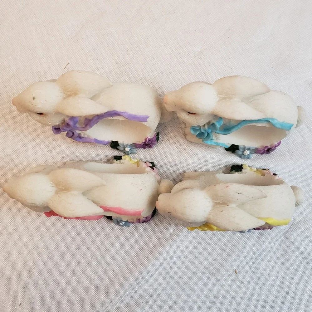 Set of 4 Bunny Napkin Rings Holders Flowers Ribbons Purple Blue‎ Pink Yellow
